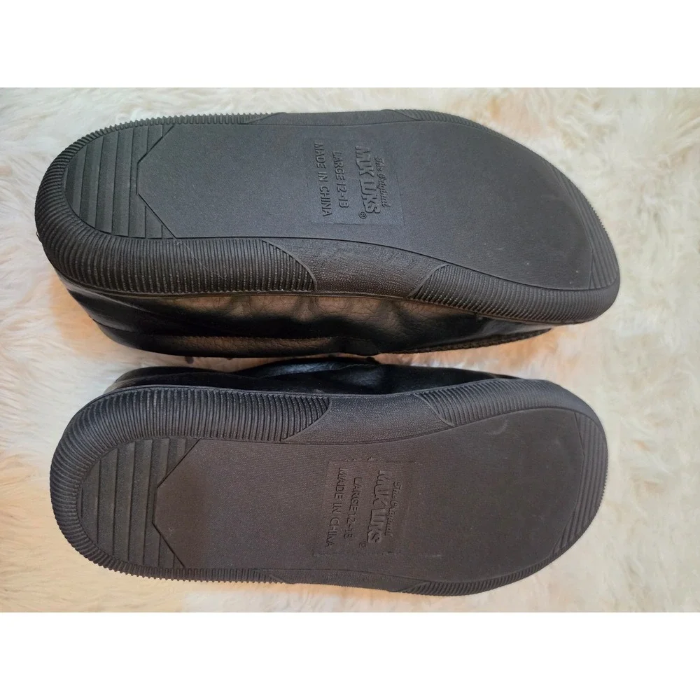 NWT Muk Luks Men's Black Faux Leather Moccasin Slippers Memory Foam Large 12-13